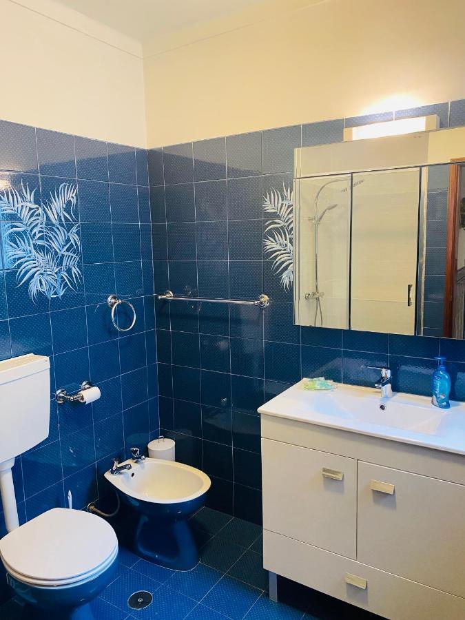 Swordfish Beach House Пеніші Екстер'єр фото